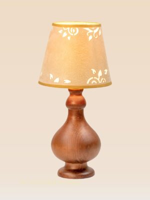 Model 518 – Wooden table lamp with rounded base and floral-patterned fabric lampshade