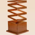 Model 520 – Wooden table lamp with geometric stacked square design and solid base