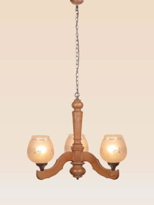 Traditional wooden chandelier with three engraved frosted glass shades, suspended by a rustic chain, ideal for classic dining rooms or cozy interiors