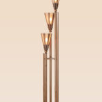 Wooden floor lamp model 628 with three-tiered cone-shaped torch shades and vertical wood frame – modern decorative floor lamp for contemporary interiors
