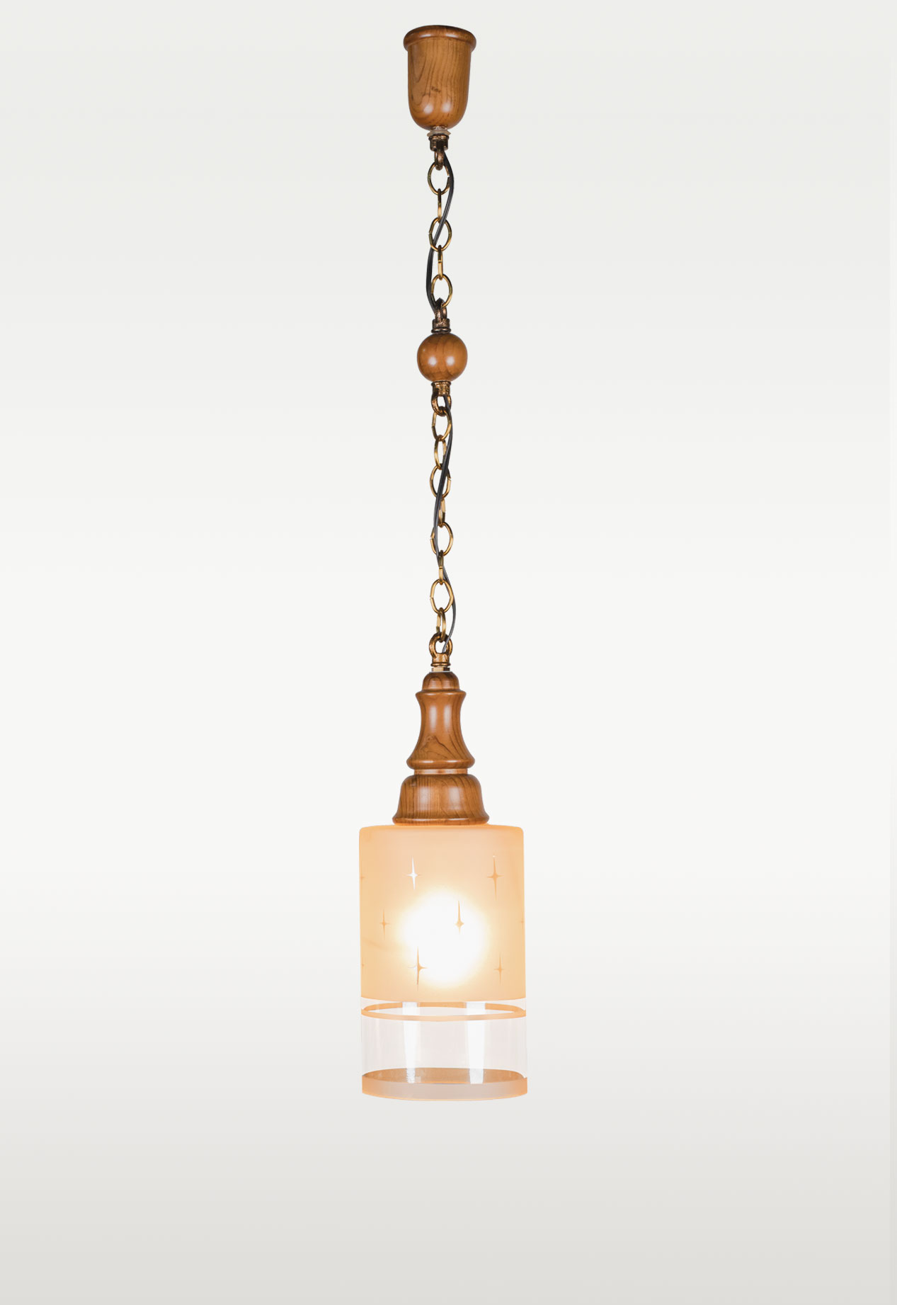 Wooden Pendant Light – Retro Chain Style with Star-Etched Glass for Kitchen Nooks-Checkmark 34 Vintage pendant light with carved wooden top and cylindrical frosted glass etched with star patterns – Checkmark Model 34 – ideal for cozy and classic interiors