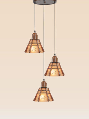 Triple pendant light with floral frosted glass and carved wood – Checkmark Model 50-3 – ideal for dining tables, kitchen islands, and cozy cafés